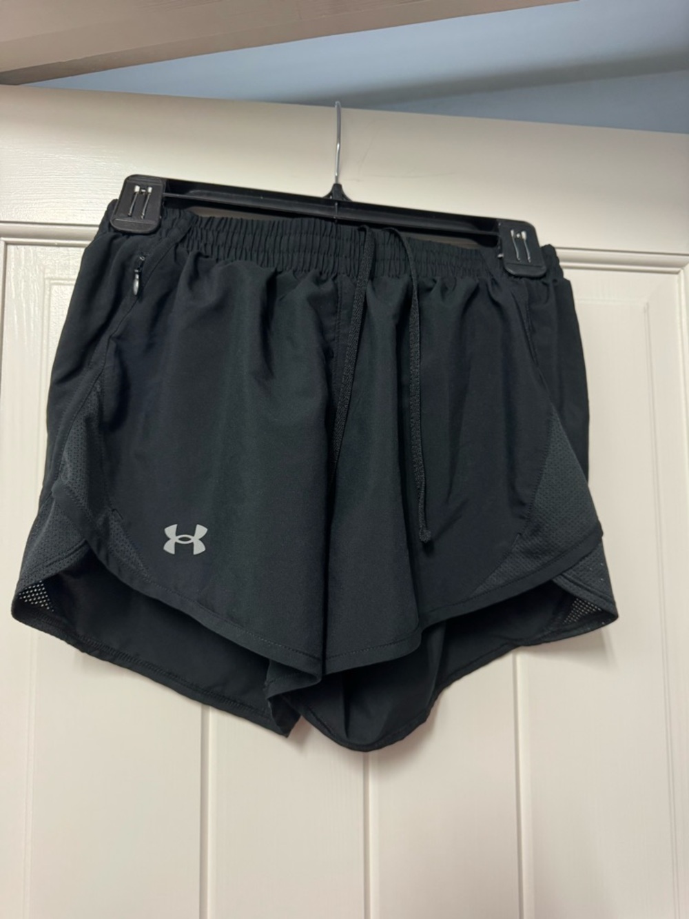 Under Armour Women's Black Athletic Running Shorts